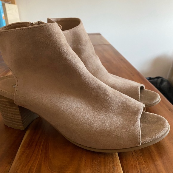 Steve Madden heels - Picture 3 of 4